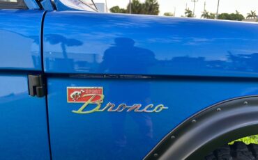 Ford-Bronco-1977-7
