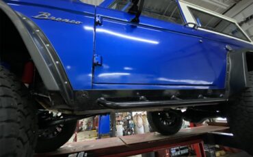 Ford-Bronco-1977-Blue-Black-19