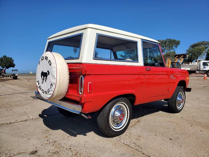 Ford-Bronco-1977-Bright-RedWimbledon-17
