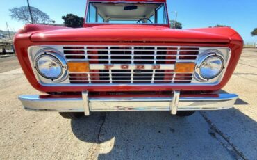 Ford-Bronco-1977-Bright-RedWimbledon-4