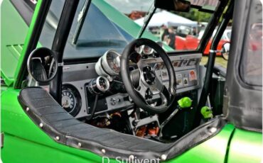Ford-Bronco-1977-Green-2