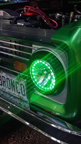 Ford-Bronco-1977-Green-9