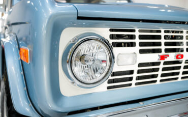 Ford-Bronco-1977-SUV-10