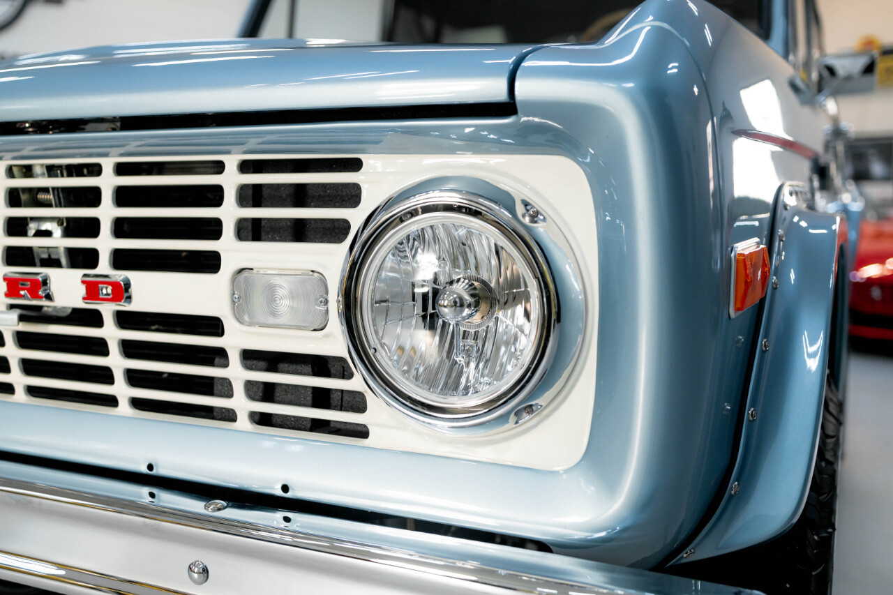 Ford-Bronco-1977-SUV-11