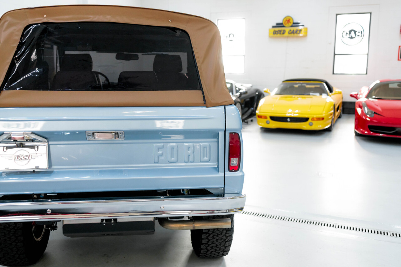 Ford-Bronco-1977-SUV-25