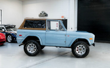 Ford-Bronco-1977-SUV-8