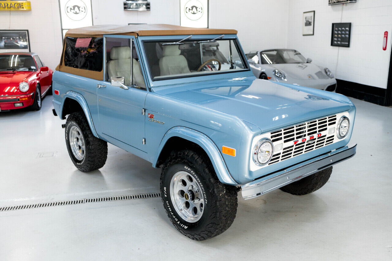 Ford-Bronco-1977-SUV-9