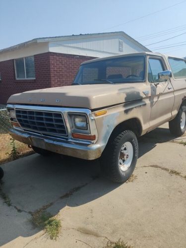 Ford-Bronco-1978-Beige-Beige-7