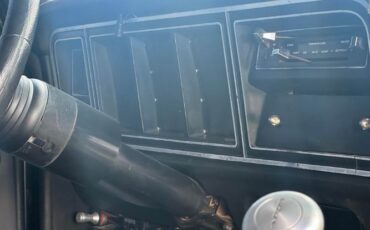 Ford-Bronco-1978-Black-Black-14