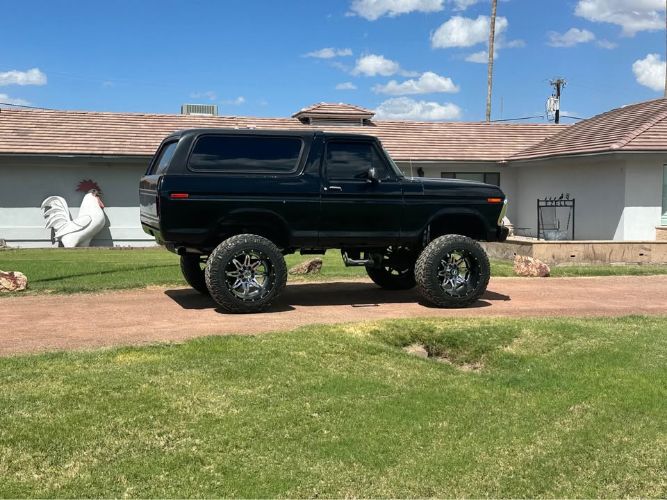 Ford-Bronco-1978-Black-Black-17