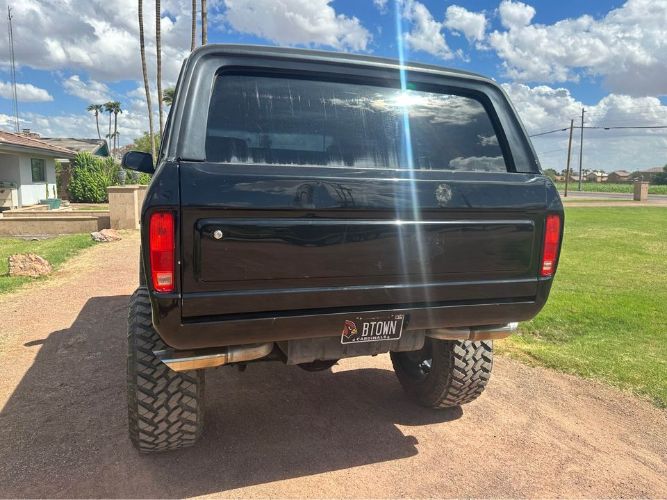 Ford-Bronco-1978-Black-Black-19