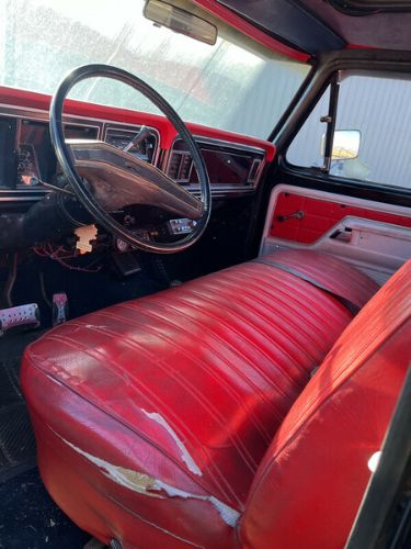 Ford-Bronco-1978-Black-Red-2