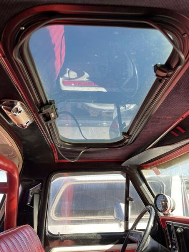 Ford-Bronco-1978-Black-Red-4