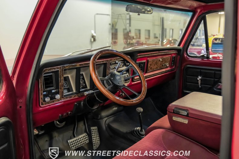 Ford-Bronco-1978-Maroon-Red-13