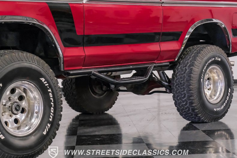 Ford-Bronco-1978-Maroon-Red-41