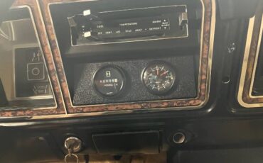 Ford-Bronco-1978-Matte-Black-5