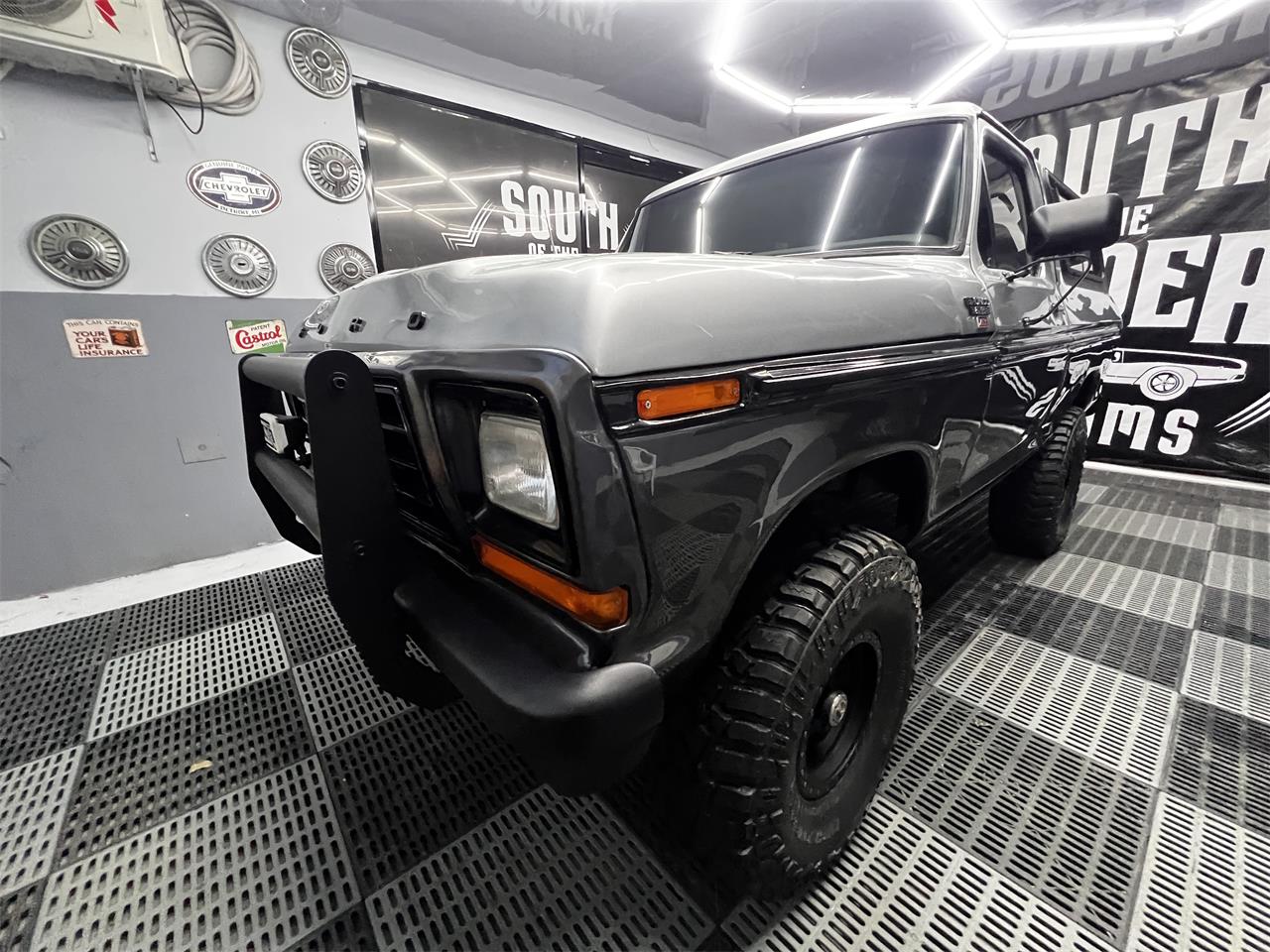 Ford-Bronco-1978-TWO-TONE-GREY-BLACK-12