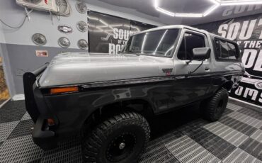 Ford-Bronco-1978-TWO-TONE-GREY-BLACK-13