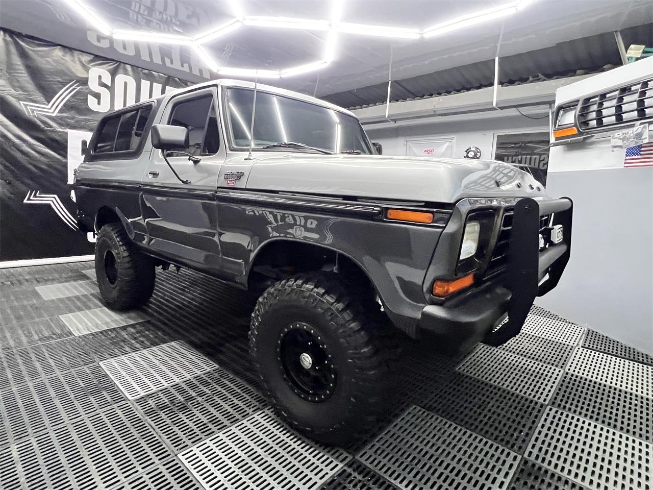 Ford-Bronco-1978-TWO-TONE-GREY-BLACK-14