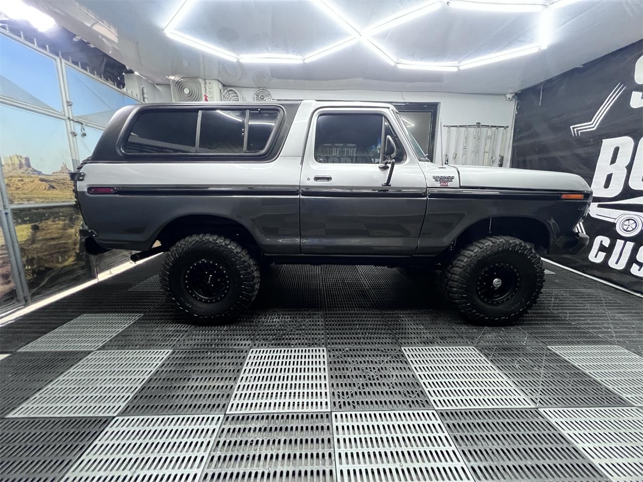 Ford-Bronco-1978-TWO-TONE-GREY-BLACK-18
