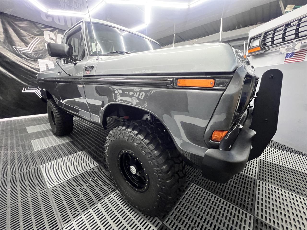 Ford-Bronco-1978-TWO-TONE-GREY-BLACK-34