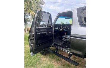 Ford-Bronco-1978-TWO-TONE-GREY-BLACK-57