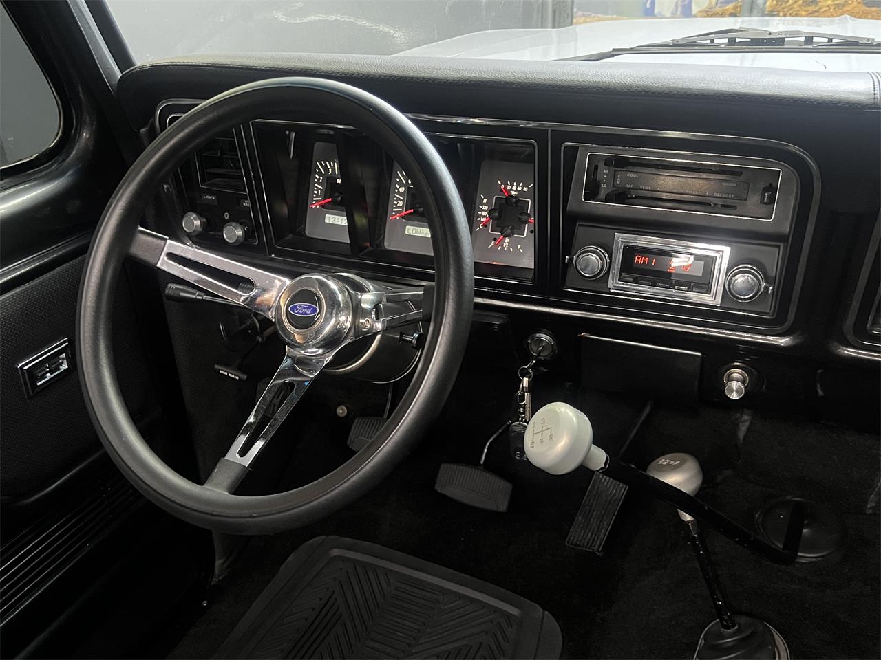 Ford-Bronco-1978-TWO-TONE-GREY-BLACK-96