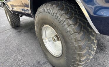 Ford-Bronco-1979-17