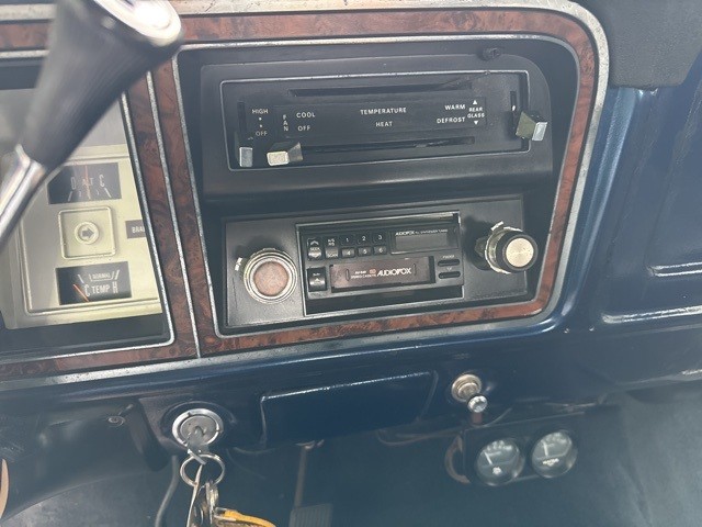 Ford-Bronco-1979-22