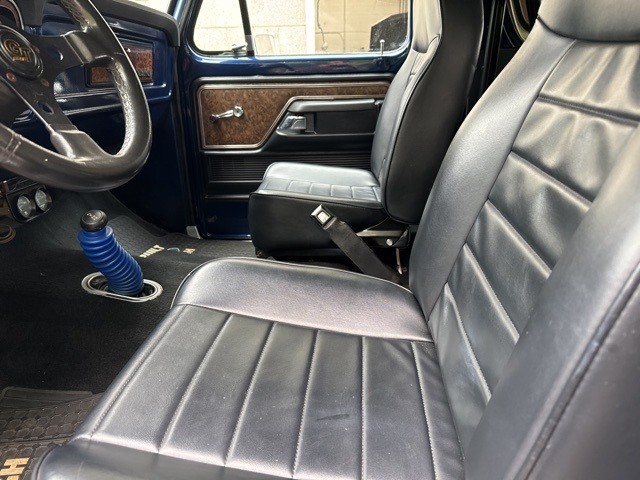 Ford-Bronco-1979-23