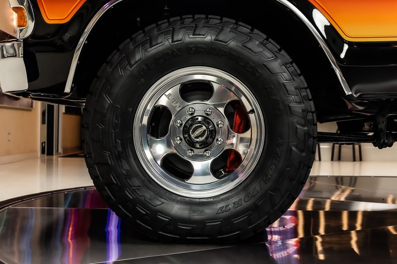 Ford-Bronco-1979-Black-Black-ampamp-Gray-10
