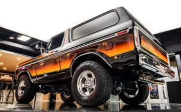 Ford-Bronco-1979-Black-Black-ampamp-Gray-11