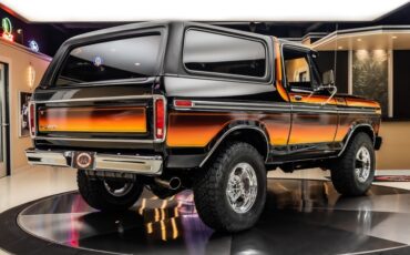 Ford-Bronco-1979-Black-Black-ampamp-Gray-14