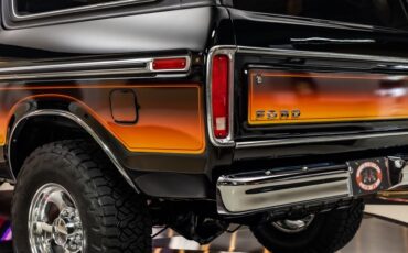 Ford-Bronco-1979-Black-Black-ampamp-Gray-35