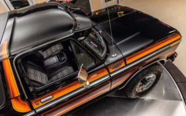 Ford-Bronco-1979-Black-Black-ampamp-Gray-46