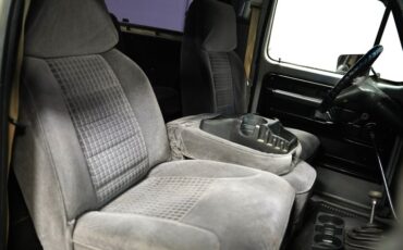 Ford-Bronco-1979-Black-Gray-10