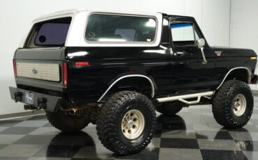 Ford-Bronco-1979-Black-Gray-22