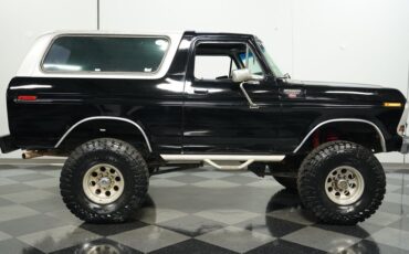Ford-Bronco-1979-Black-Gray-23