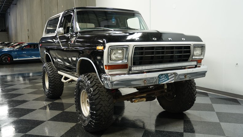 Ford-Bronco-1979-Black-Gray-25