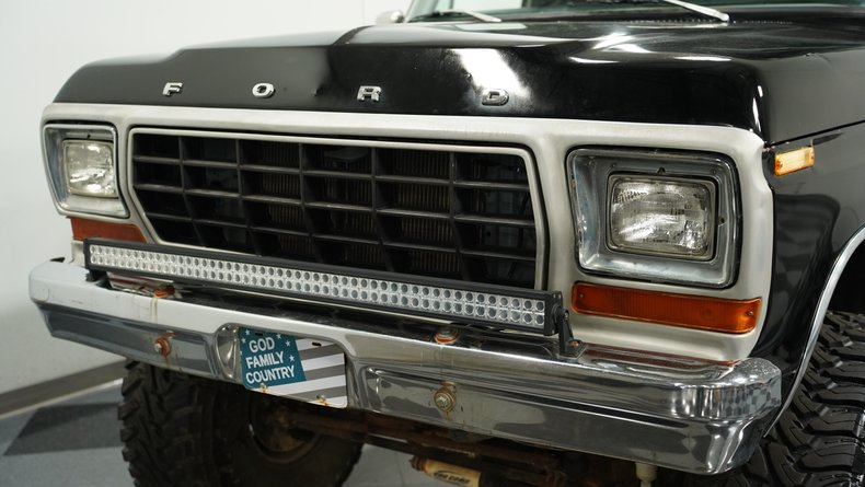 Ford-Bronco-1979-Black-Gray-28