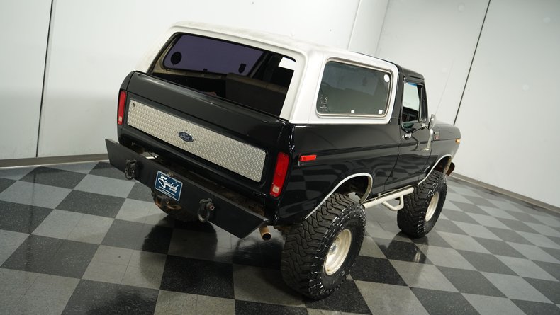 Ford-Bronco-1979-Black-Gray-33