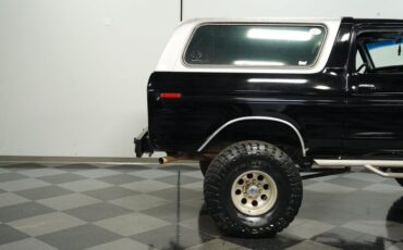 Ford-Bronco-1979-Black-Gray-36