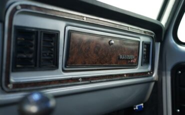Ford-Bronco-1979-Black-Gray-41
