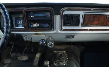 Ford-Bronco-1979-Black-Gray-44
