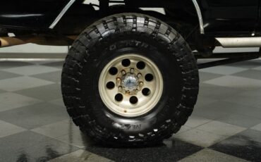 Ford-Bronco-1979-Black-Gray-5