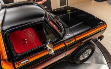 Ford-Bronco-1979-Black-Red-12