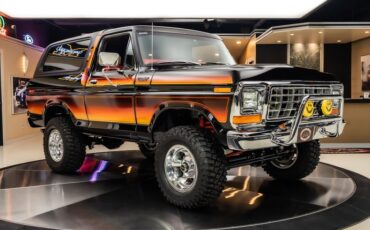 Ford-Bronco-1979-Black-Red-39
