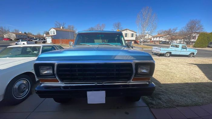 Ford-Bronco-1979-Blue-3