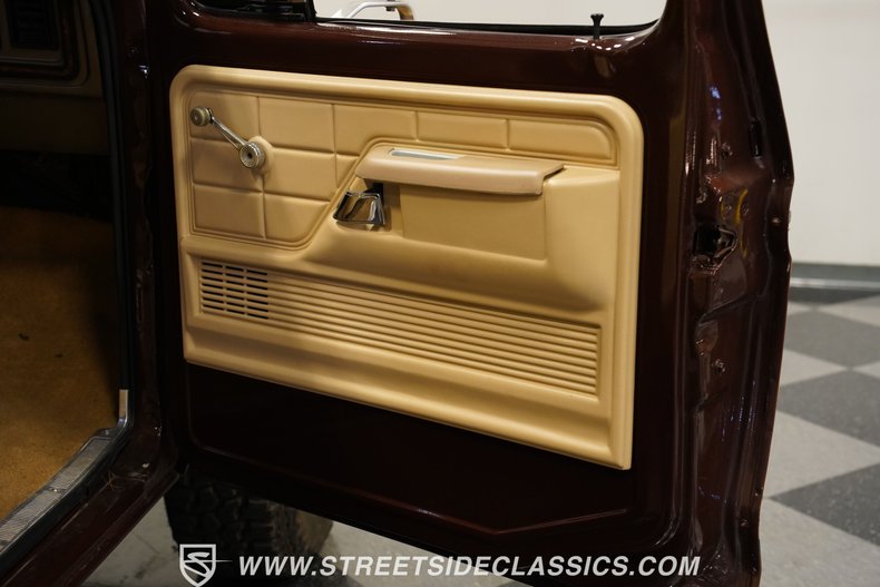 Ford-Bronco-1979-Brown-Beige-2