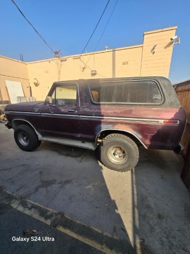 Ford-Bronco-1979-Custom-35